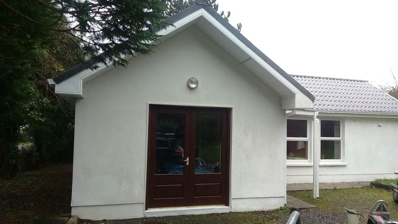 Cosy Lakeside Cottage John'S Hollow Headford Bagian luar foto